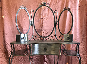Taboret tapicerowany